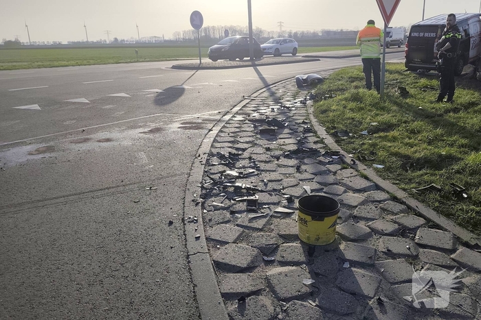 Ongeval tussen bestelbus en personenwagen