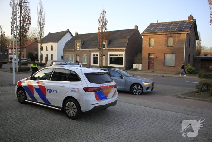 Botsing tussen voertuig en bestelbusje