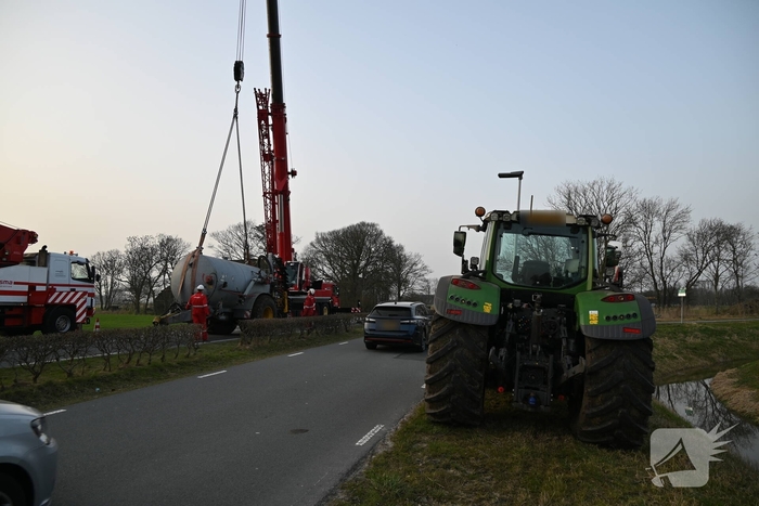 Eenzijdig ongeval met giertank op provinciale weg