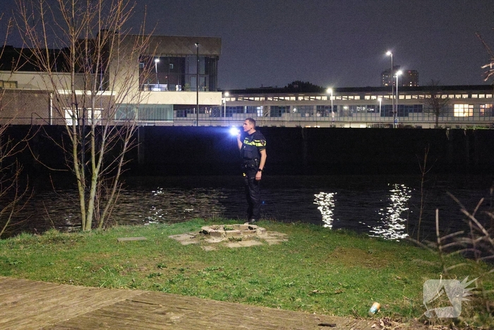 Buitenbrand aan houten pallets veroorzaakt politie- en brandweeractie