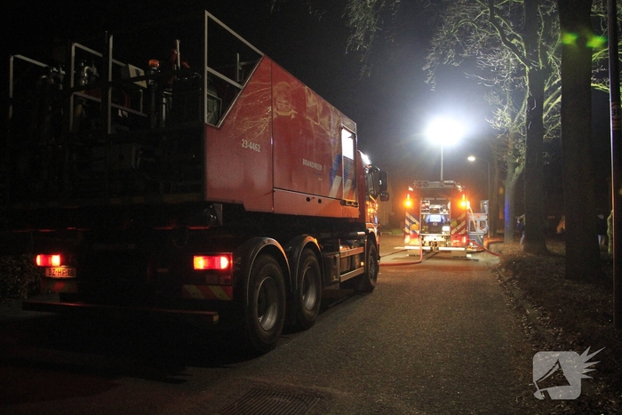 Buitenbrand verwoest garagezolder