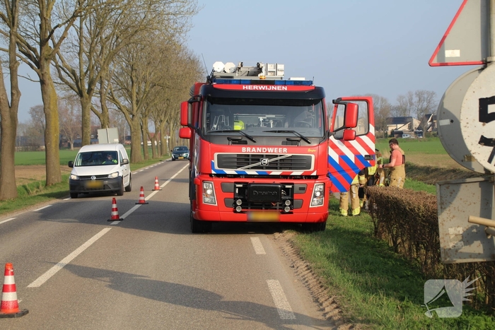 Auto in het water na eenzijdig ongeval