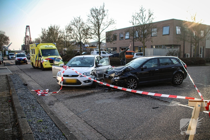 Flinke aanrijding met meerdere gewonden