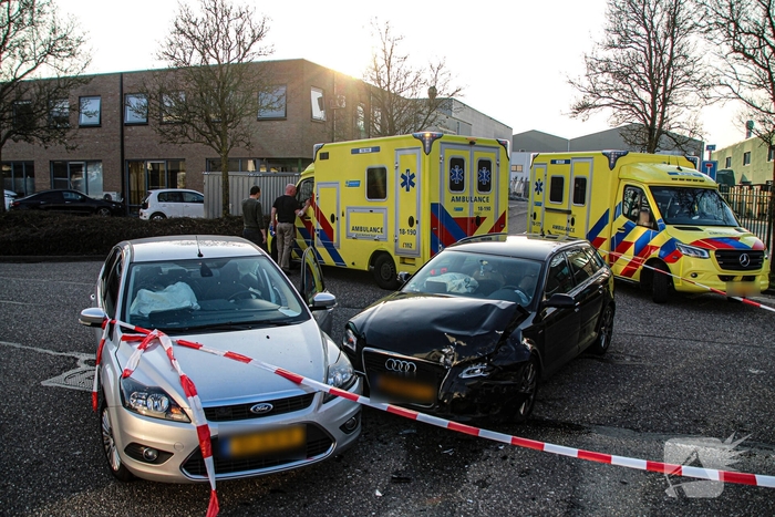 Flinke aanrijding met meerdere gewonden