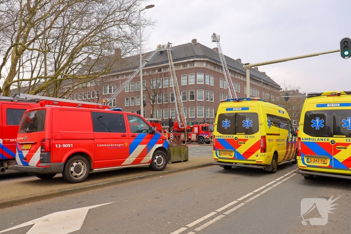 Brandgerucht bij appartementen leidt tot grote brand