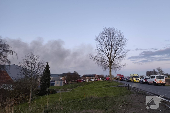 Brand in loods veroorzaakt grote rookontwikkeling