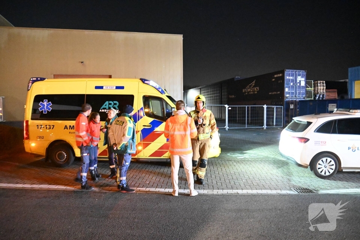 Passerende beveiligers slaan alarm bij brand in verbouwd bedrijfspand