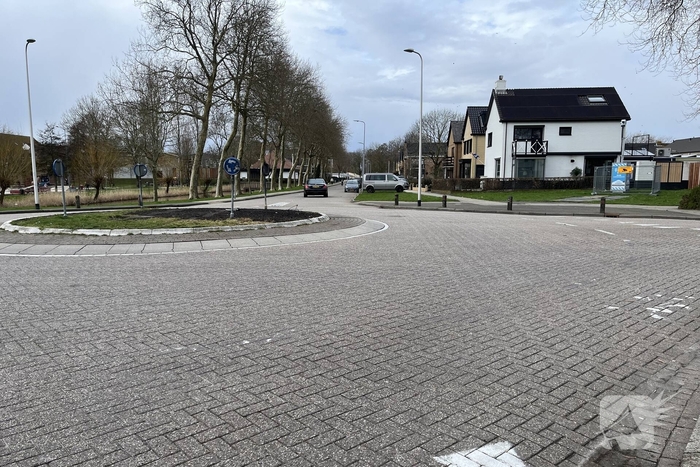 Politie plaatst camera bij beruchte rotonde
