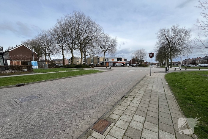 Politie plaatst camera bij beruchte rotonde