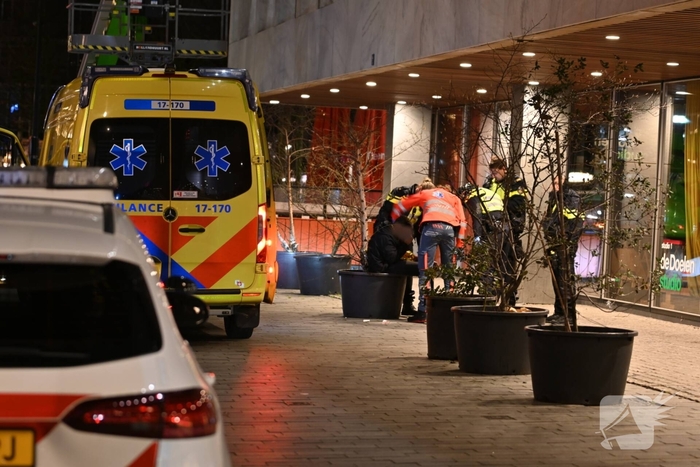 Politie legt tourniquet aan bij slachtoffer steekpartij