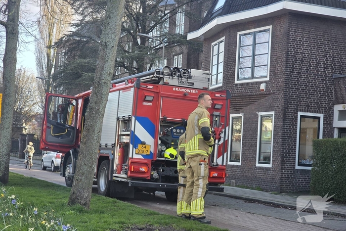 Schoorsteenbrand leidt tot spoedactie brandweer