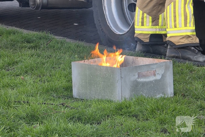 Schoorsteenbrand leidt tot spoedactie brandweer