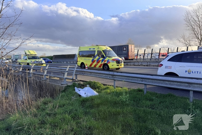 Motorrijder gewond bij aanrijding met auto