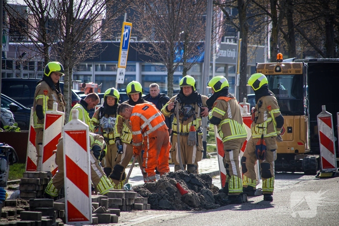 Grote gasleiding geraakt tijdens graafwerkzaamheden