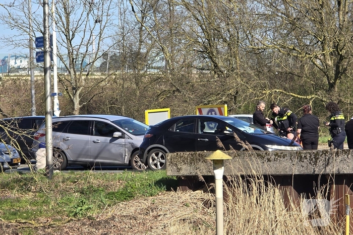 Voertuigen afgesleept na ongeval