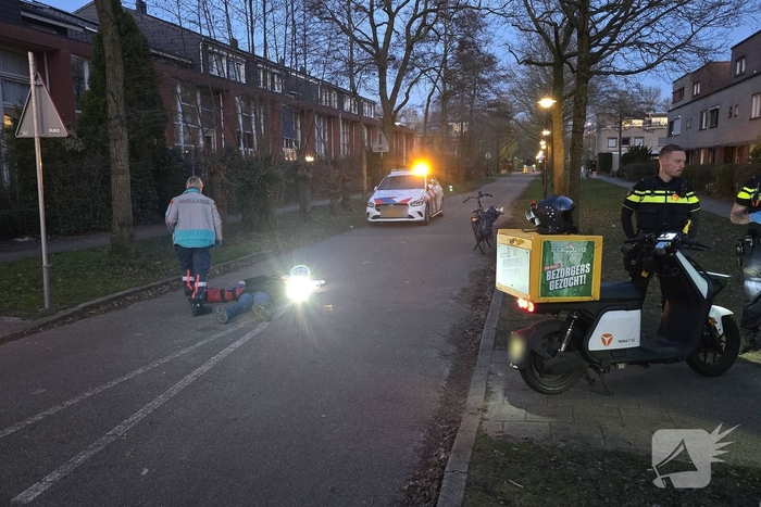 Fietser gewond bij botsing met bezorgscooter