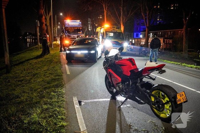 Motorrijder valt na uitwijkmanoeuvre