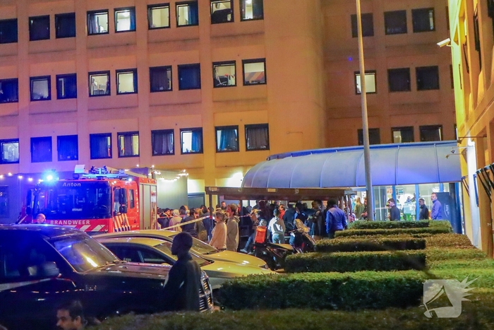 Brandmelding leidt tot ontruiming tijdens feest