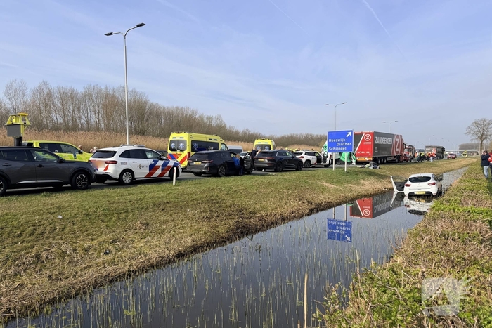 Ernstige aanrijding met meerdere gewonden