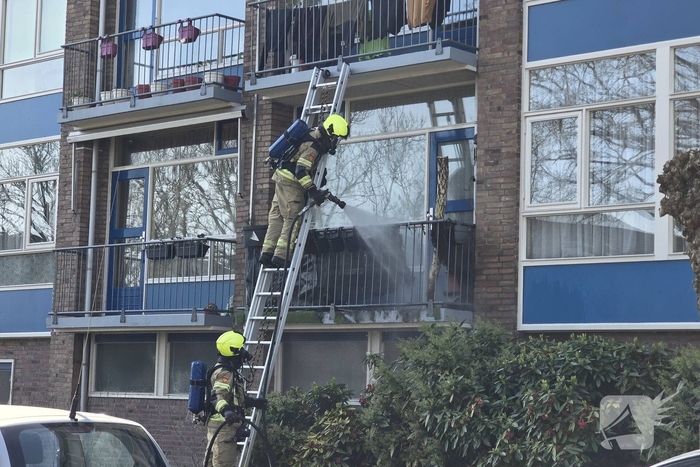 Balkonbrand in woning geblust