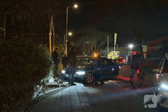 Aanhouding en flinke schade na aanrijding