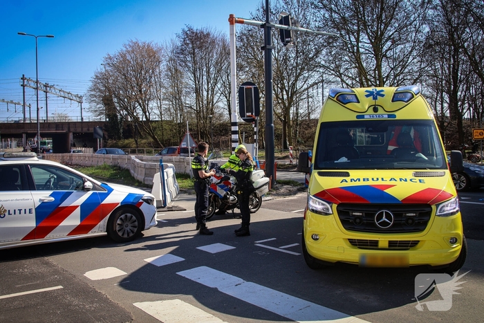 Wielrenner in botsing met lijnbus bij tijdelijke oversteekplaats