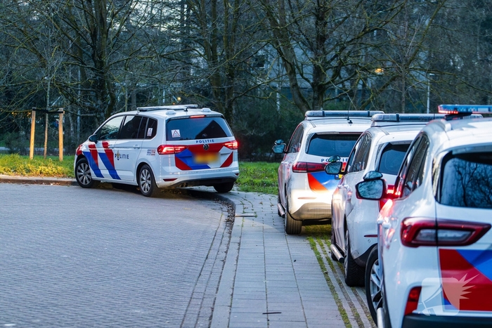 Meerdere politie eenheden aanwezig bij conflict