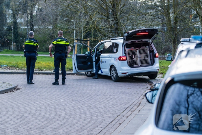 Meerdere politie eenheden aanwezig bij conflict
