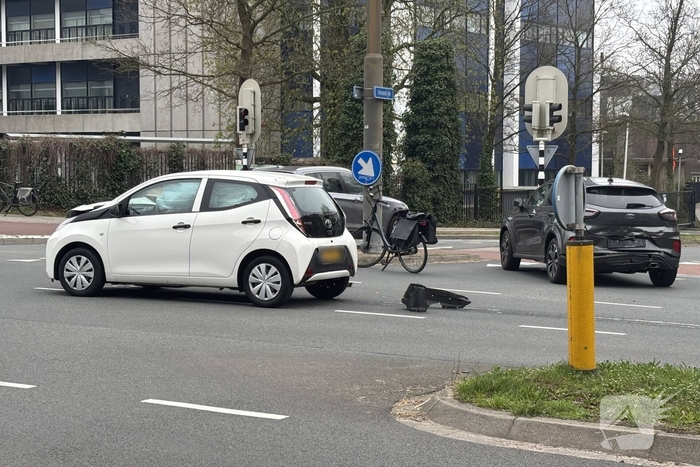 Aanrijding tussen twee voertuigen