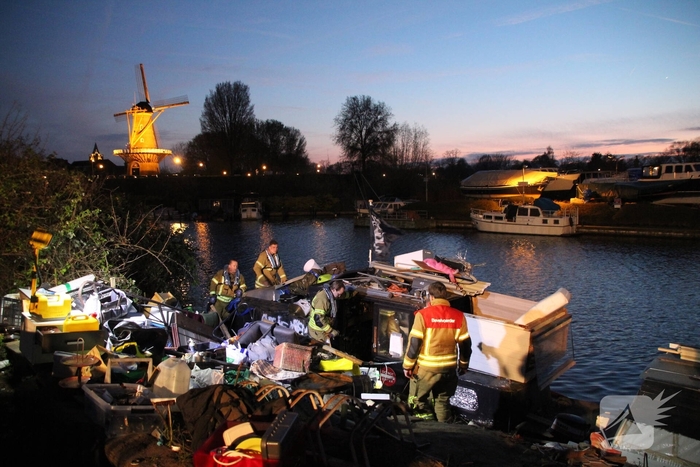 Jacht in problemen met water en illegale krakers