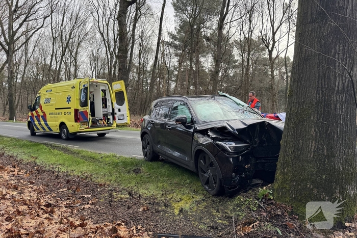 Bestuurder gewond na eenzijdig ongeval