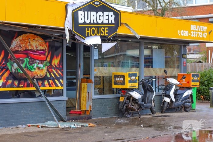 Explosie veroorzaakt schade aan restaurant
