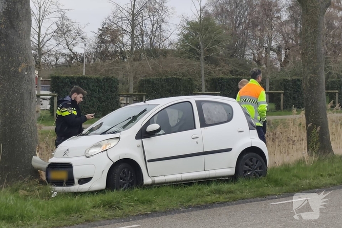 Gewonde na botsing tussen personenauto's
