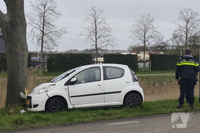 Gewonde na botsing tussen personenauto's