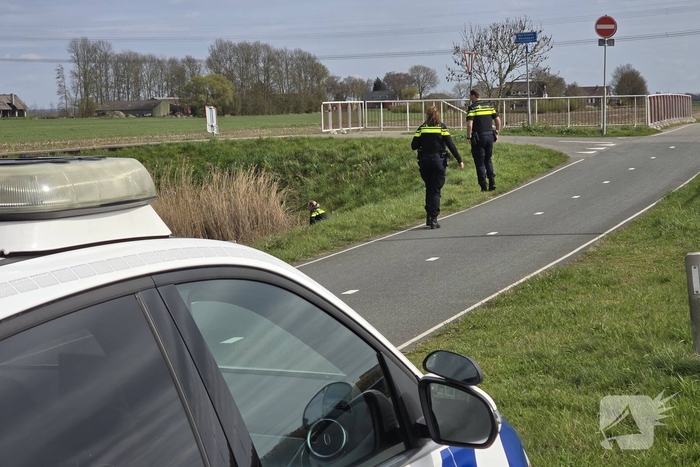 Brandweer duikteam redt persoon uit water