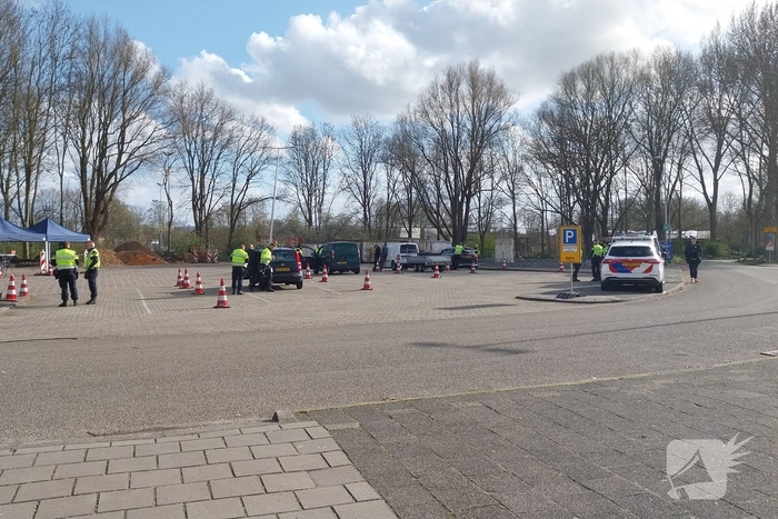 Politie houdt grote verkeerscontrole
