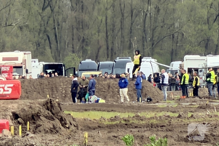 Motorcrosser zwaargewond na val