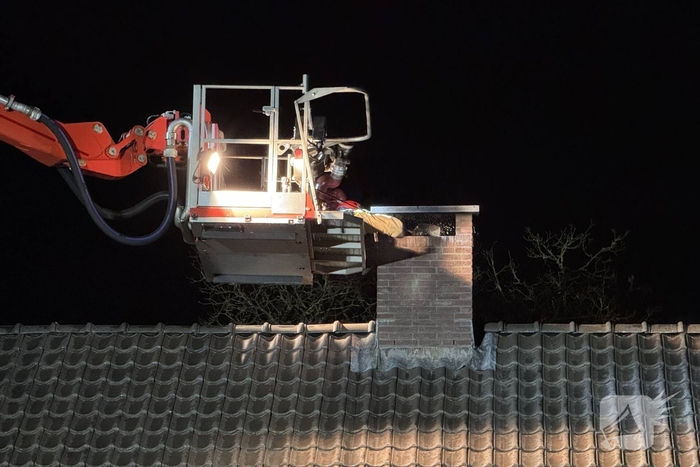 Schoorsteenbrand snel onder controle