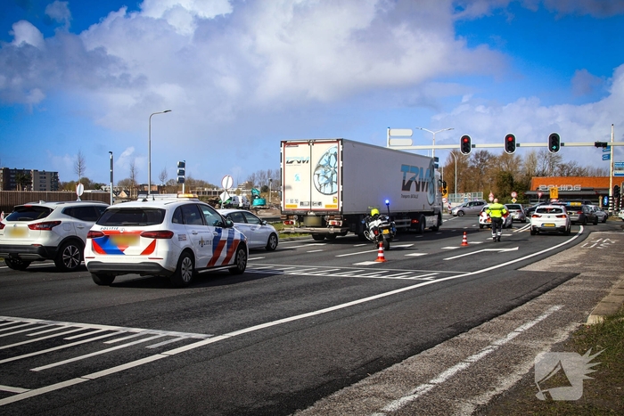 Flinke botsing op drukke weg veroorzaakt extra verkeersdrukte