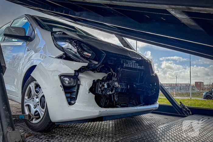 Flinke botsing op drukke weg veroorzaakt extra verkeersdrukte