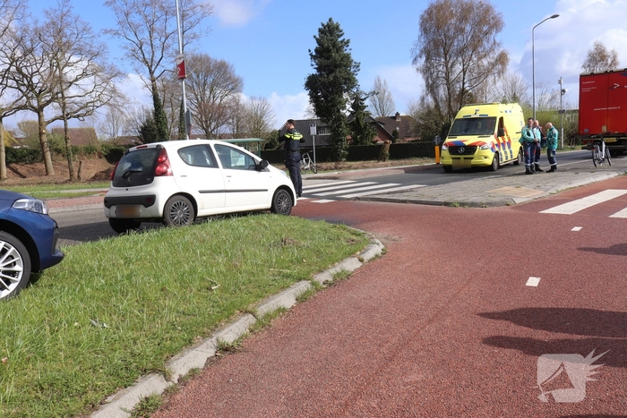 Fietser gewond bij aanrijding met vrachtwagen