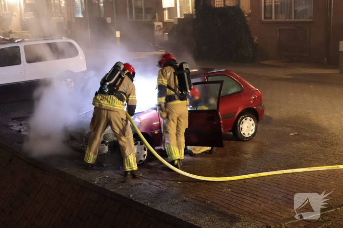 Auto in brand op Westkade