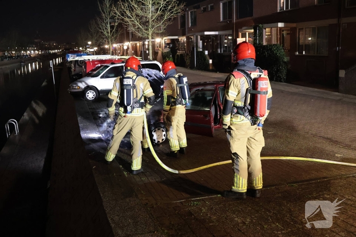 Auto in brand op Westkade