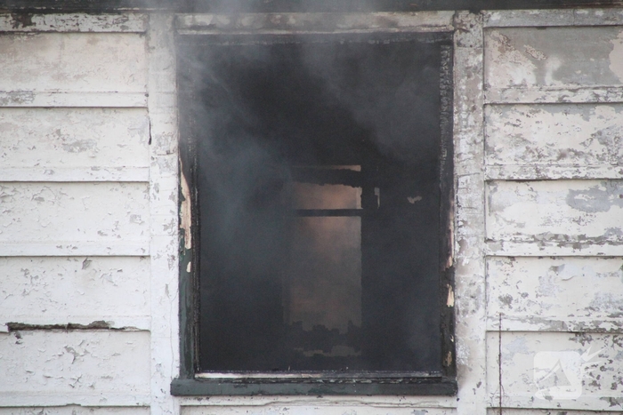 Grote brand verwoest chalet