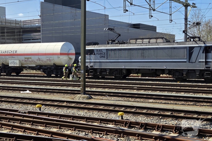 Lekkende ketelwagen zorgt voor grote brandweer inzet