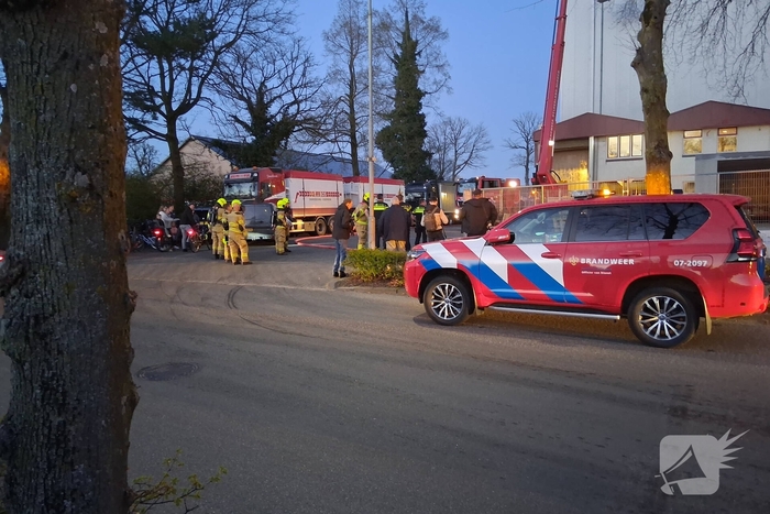 Industriebrand in diervoedersbedrijf