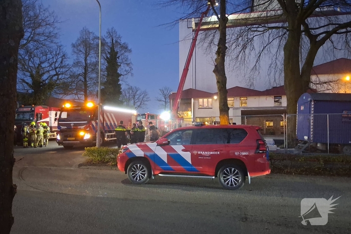 Industriebrand in diervoedersbedrijf