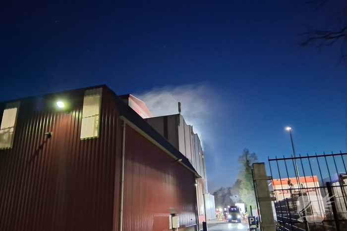 Industriebrand in diervoedersbedrijf