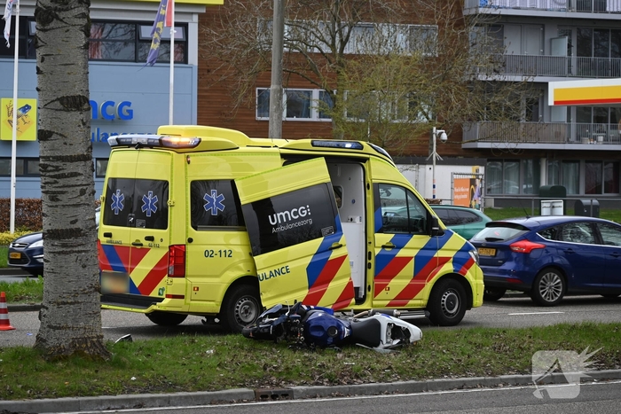 Ongeval tussen motorrijder en ambulance