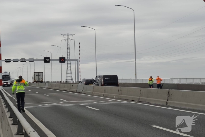 Aanrijding met slagboom veroorzaakt verkeersvertraging